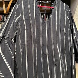 NWT Tommy Hilfiger Top